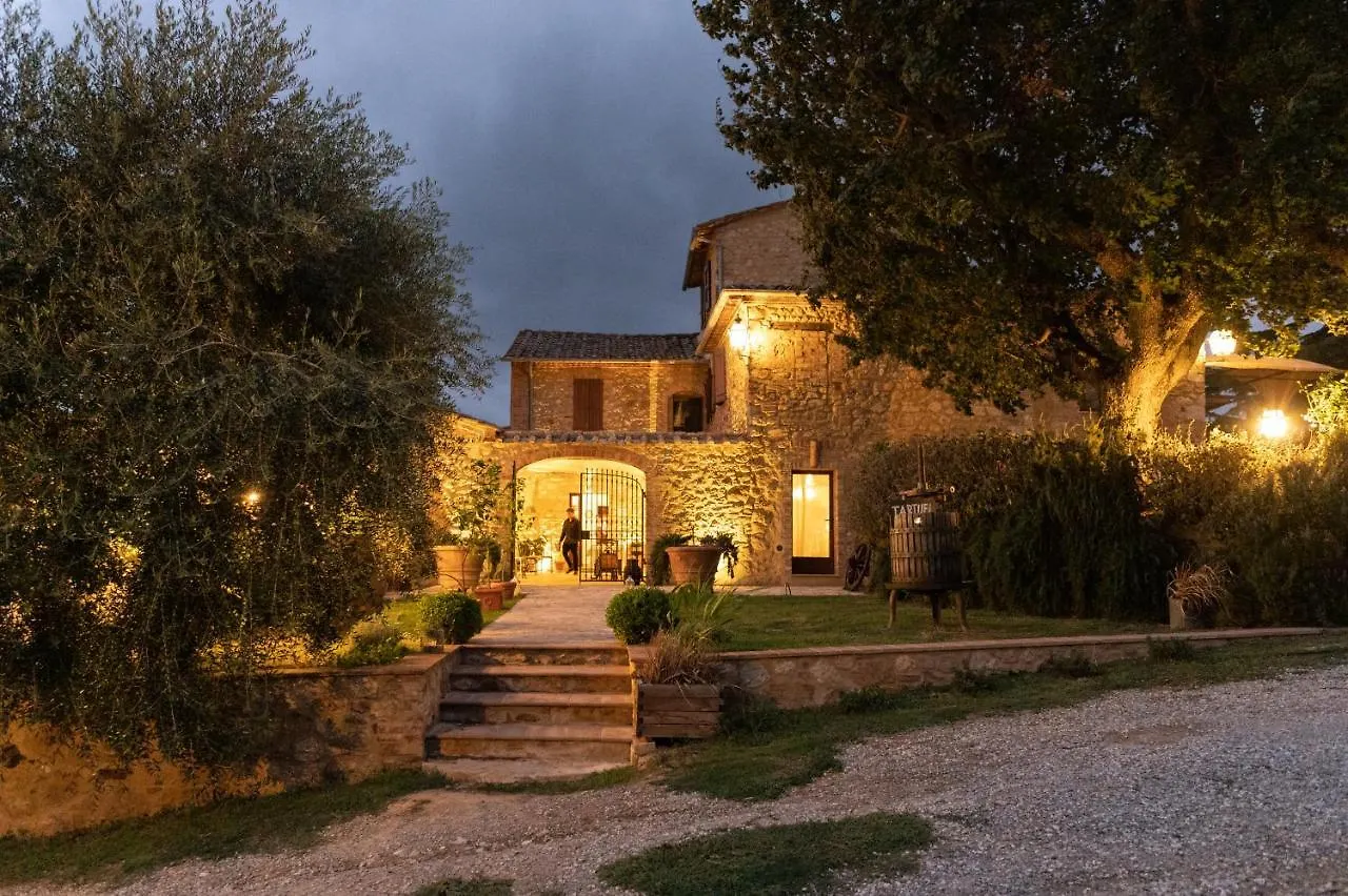 Podere La Paolina Villa Montefollonico Farm stay