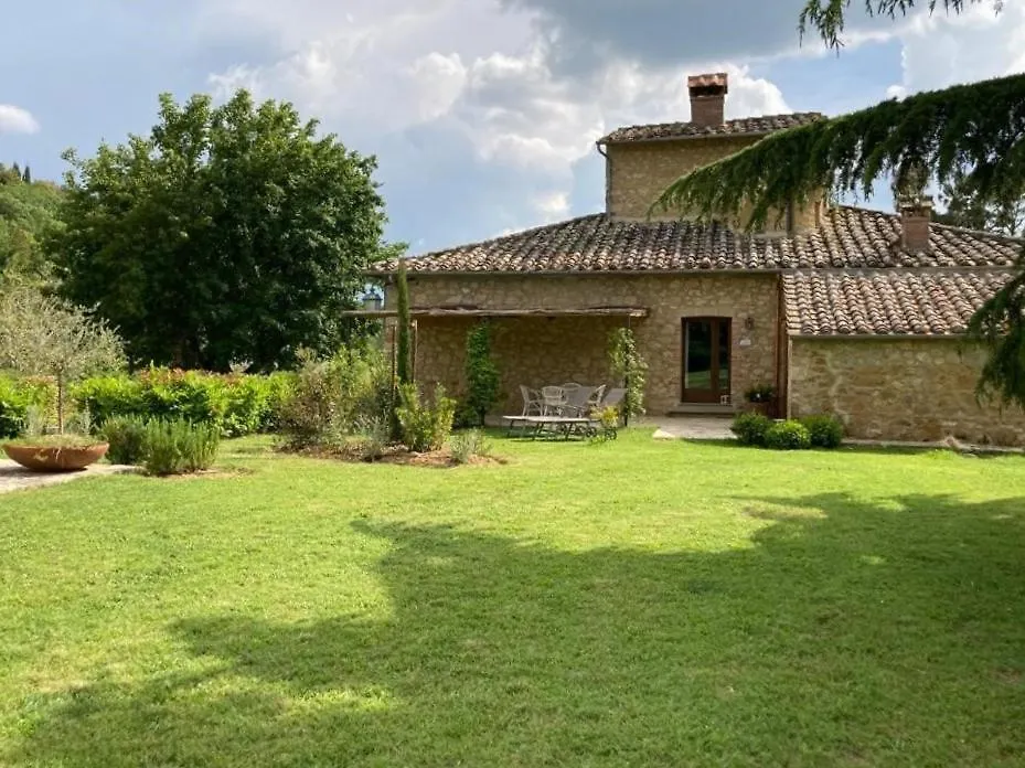 Podere La Paolina Villa Montefollonico Farm stay